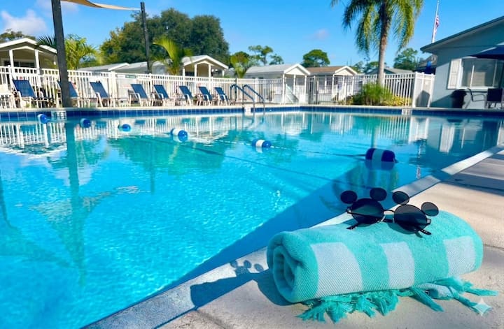 Tropical Tiny House In Family Resort Near Disney - Kissimmee, FL