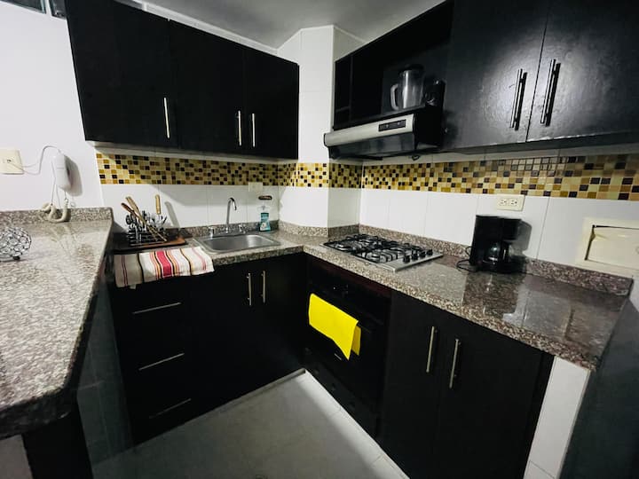 Apartaestudio Excelente Zona Full Equipado - Bucaramanga
