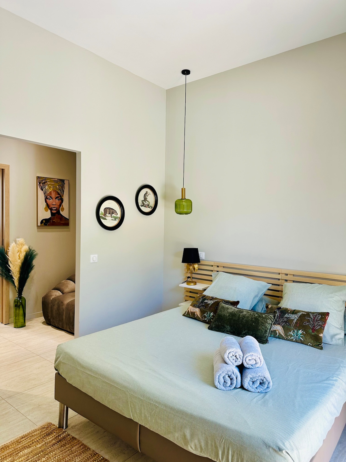 საძინებელი 1