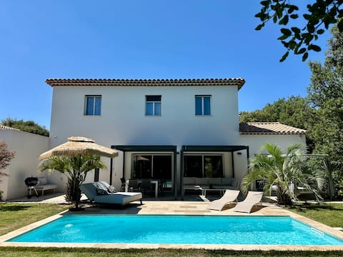 Jungle Villa *Pool & Air Conditioning
