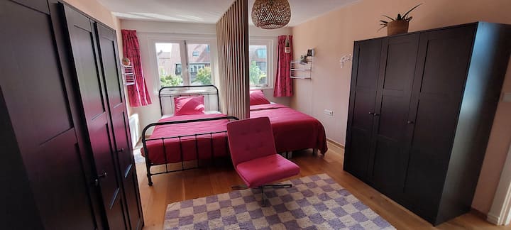 غرفة النوم 2