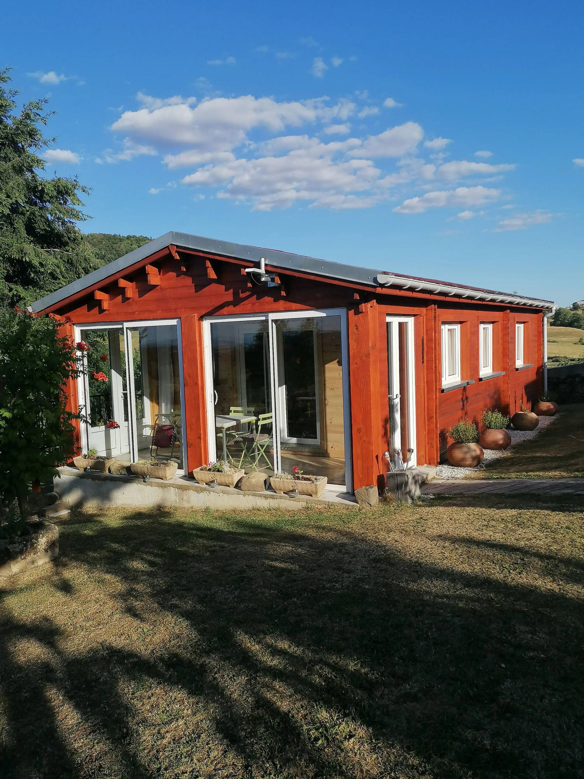 Chalet accueillant à Égliseneuve-des-Liards avec jardin — photo 3