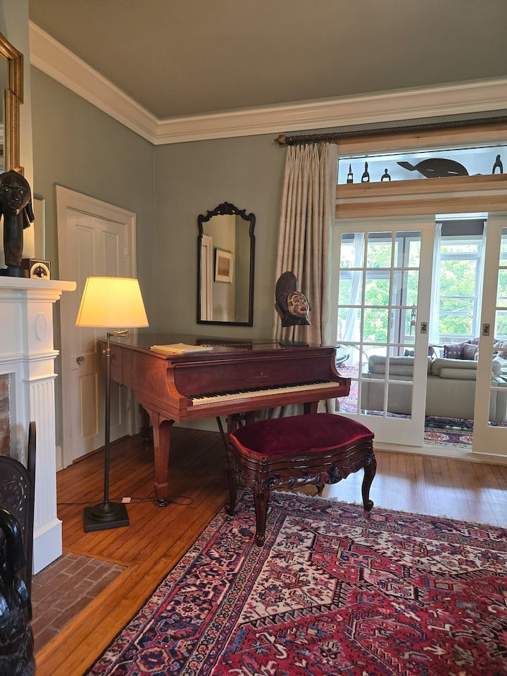 Historic Home On Famous Godwin's Row - Lexington, VA