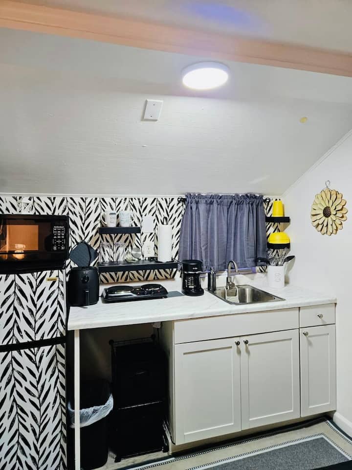 Cozy Tiny Retreat-debary| Near Springs & Beaches - Orange City, FL
