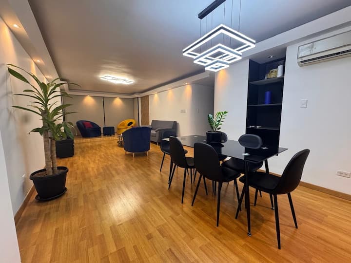 ¡Acogedor Apartamento En Los Palos Grandes! - Caracas