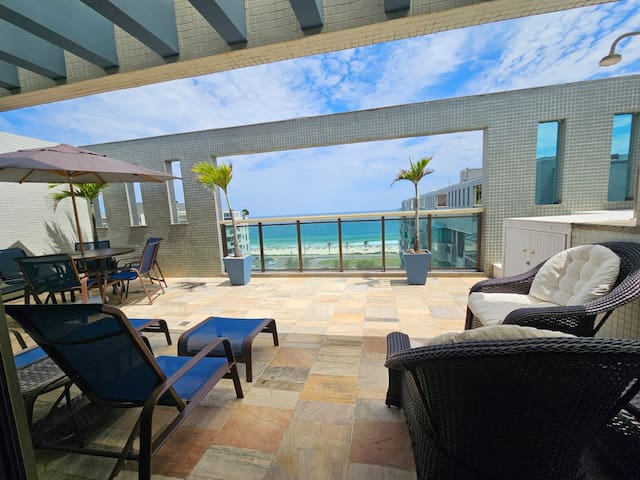 Cobertura c/piscina frente mar Alfa Barra