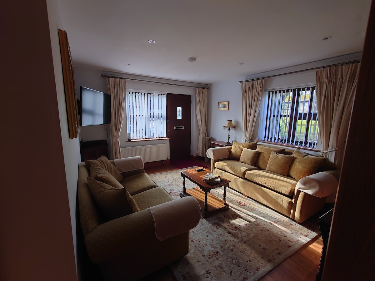 Top Airbnb: The Den at Castle Lea in Folkestone