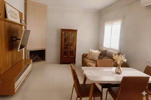 Anúncio popular: New Apartment Downtown with Air Conditioning in All Rooms. em São Gabriel