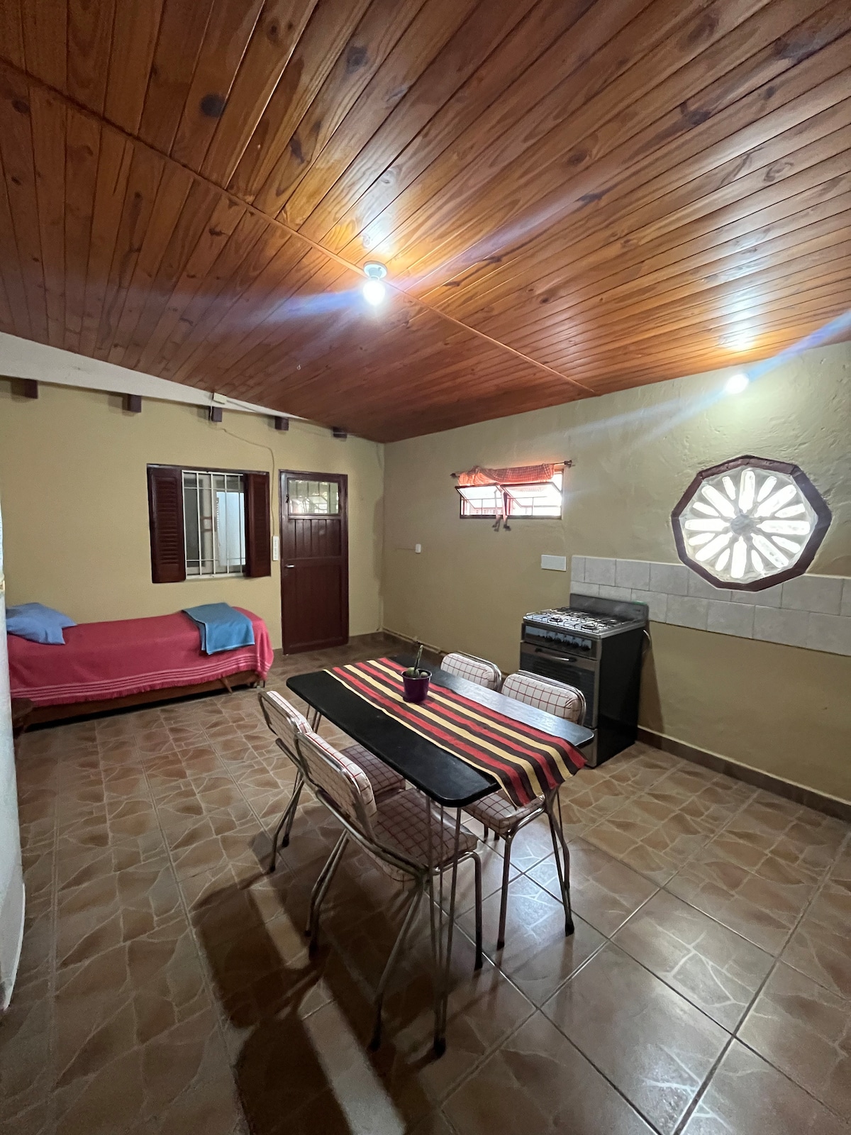 Leistungsstarkes Airbnb: Centrally located apartment in Capilla del Monte in Capilla Del Monte