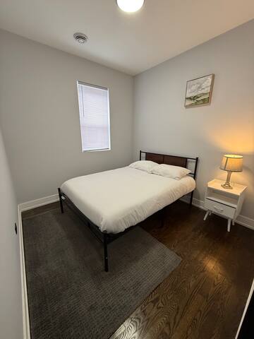 Feel at home (Entire Listing) gallery image 4