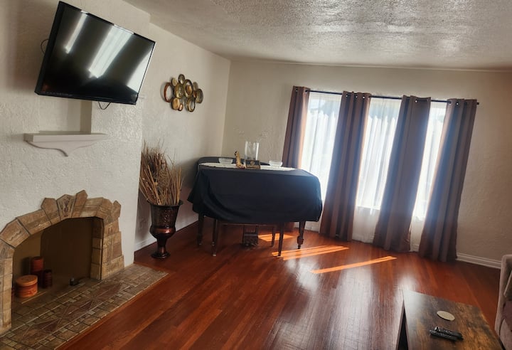 Charming, Cozy Casita! - Harvard Park - Los Angeles