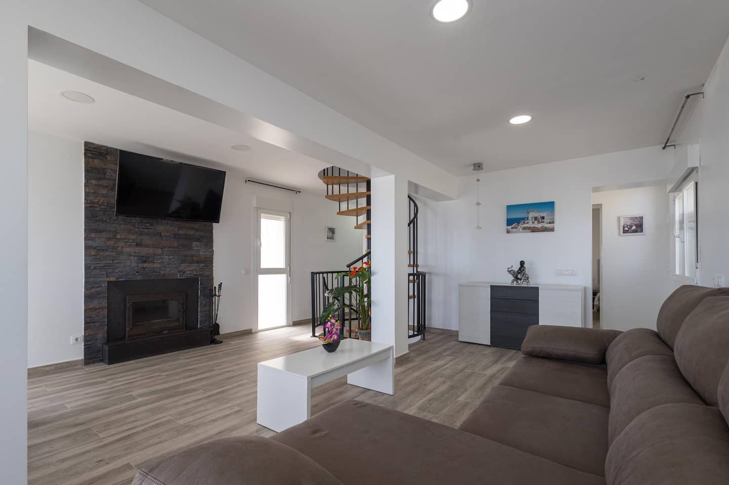 Villa Contemporánea frente al Mar