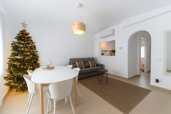 ´Christmas in Blanes´2 Min Walk to Beach 7PP