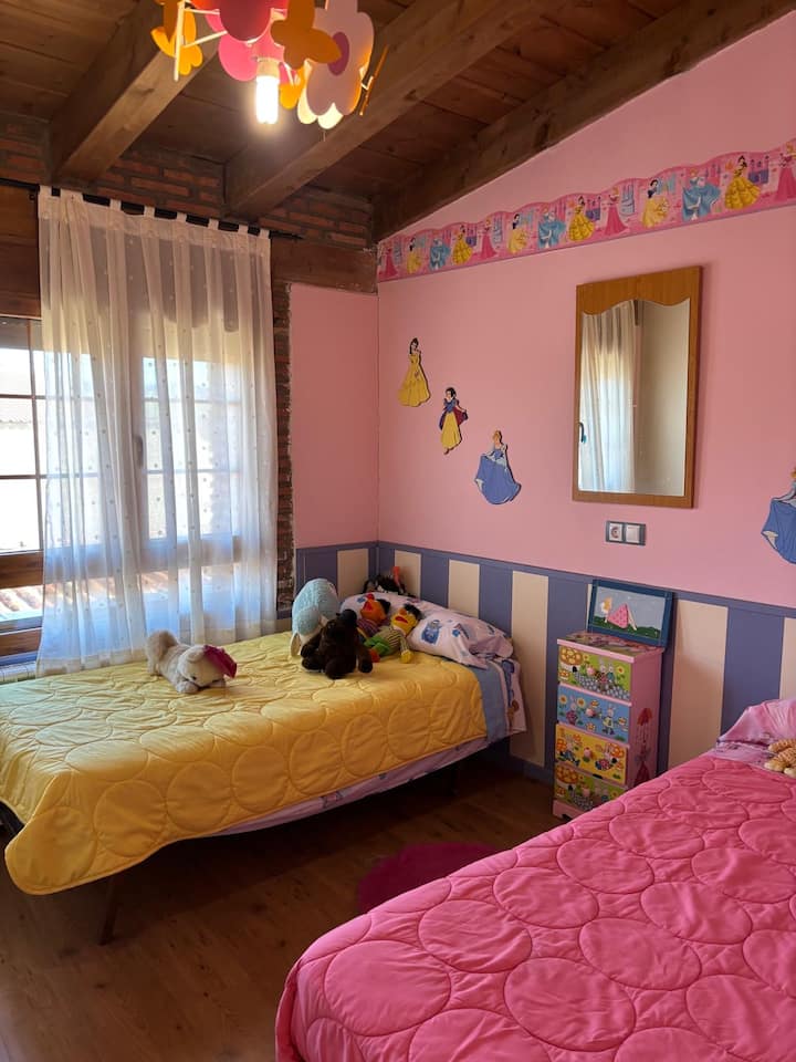 საძინებელი 1