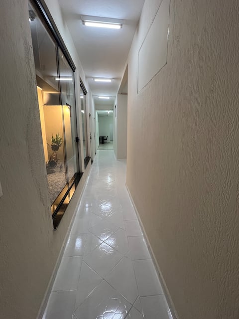 Property near UEMG, with air-conditioning