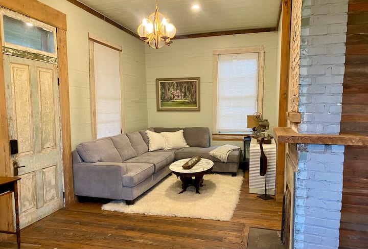 Waverly Schoolhouse Cabin - Thibodaux, LA