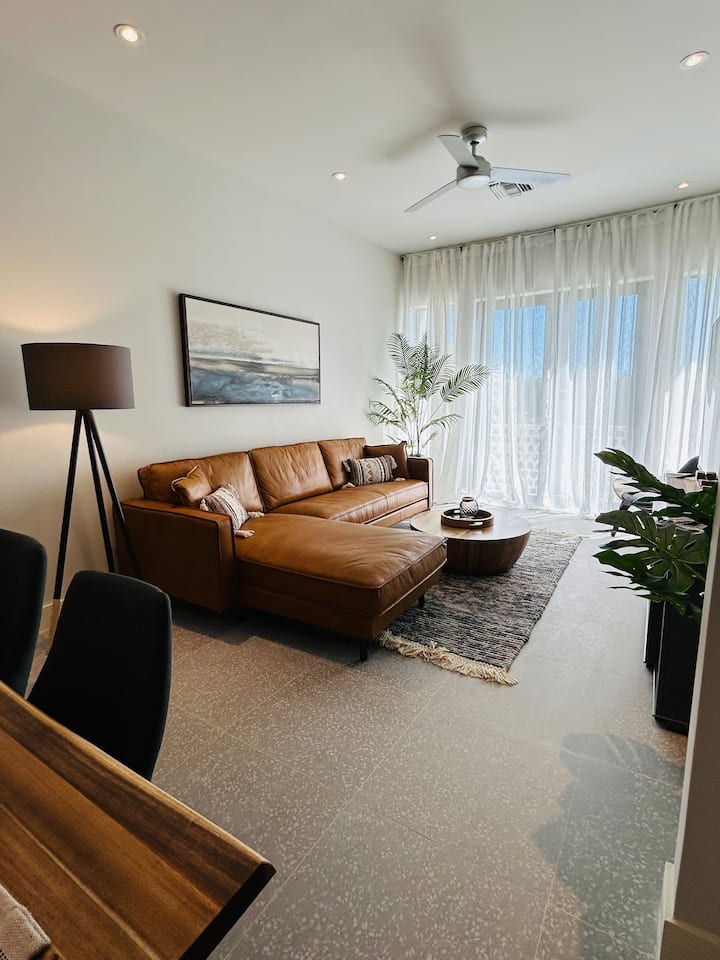 Condo Neuf Avec Piscine Près De La Plage - 拿騷