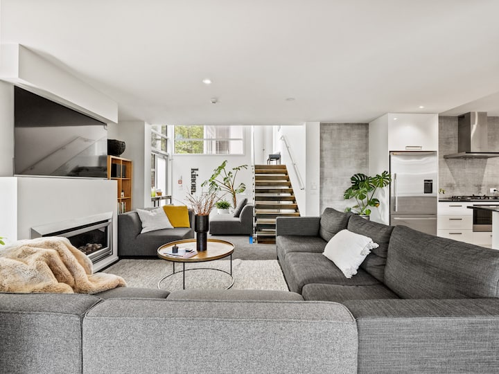 Superb 2 Bed 2 Bath Apartment - Queenstown