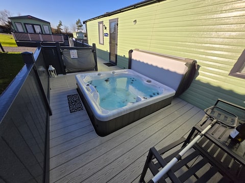 Baywood View Lodge - Enjoy The View