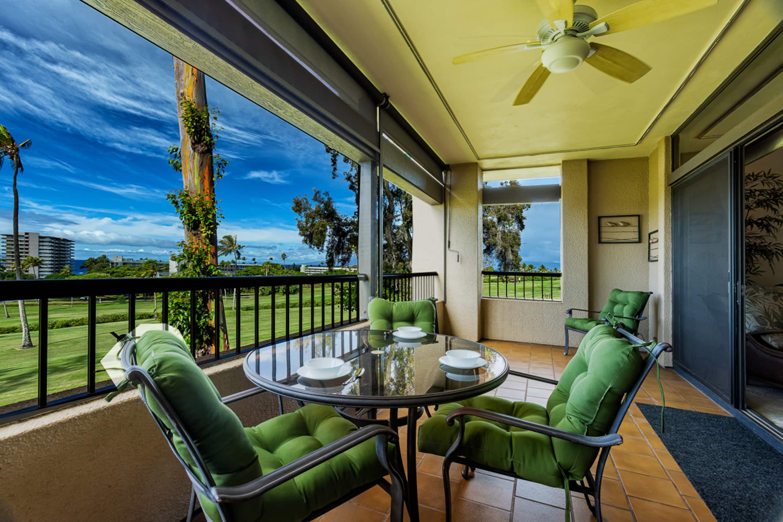 Condo in Lahaina · ★4.6 · 2 bedrooms · 3 beds · 2 baths - Image 23