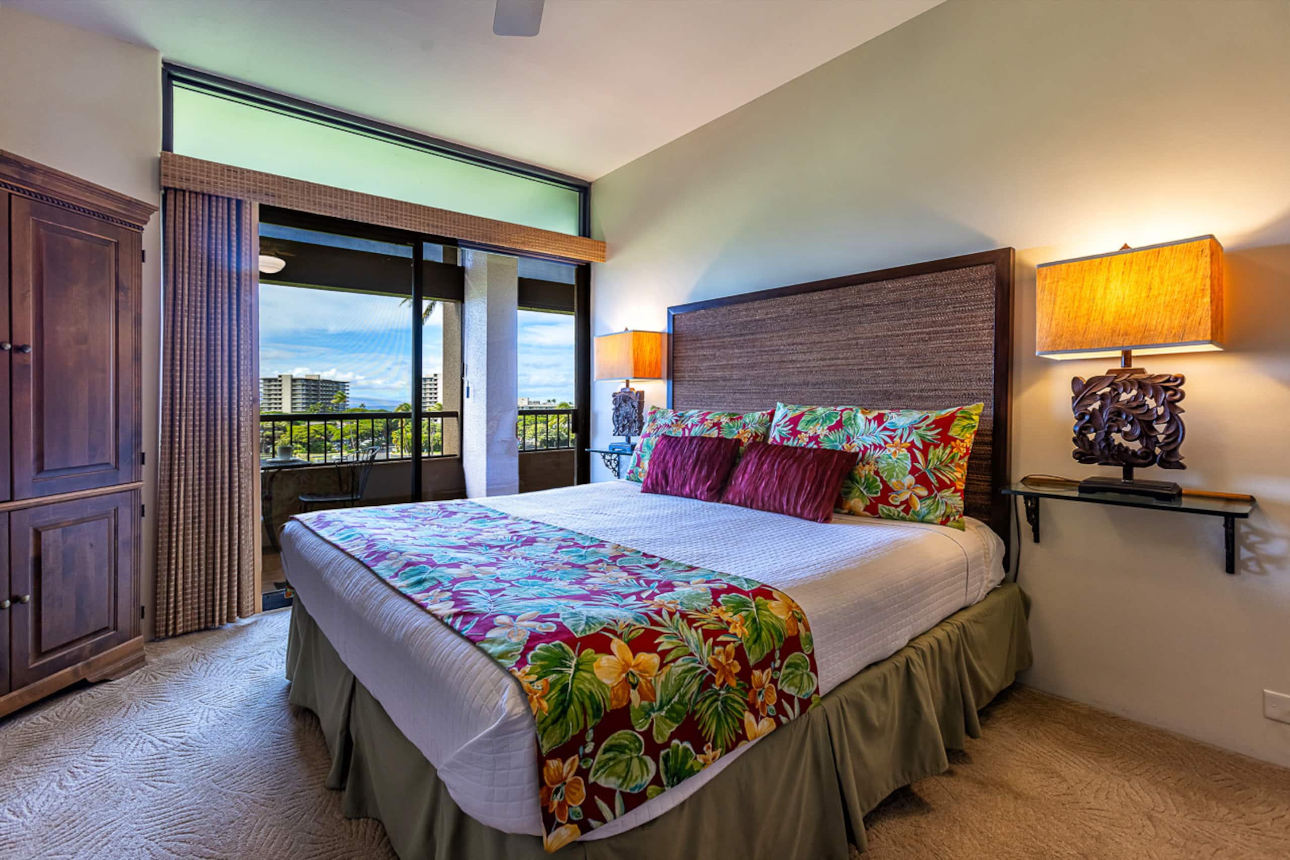 Condo in Lahaina · ★4.6 · 2 bedrooms · 3 beds · 2 baths - Image 33