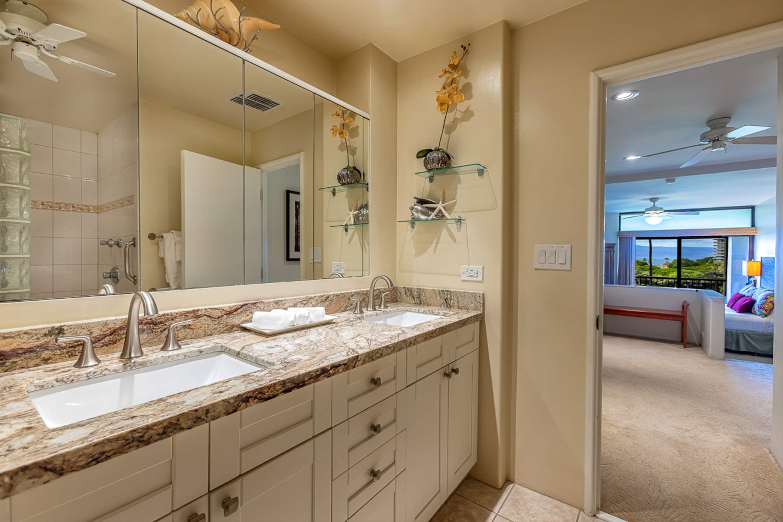 Condo in Lahaina · ★4.6 · 2 bedrooms · 3 beds · 2 baths - Image 38