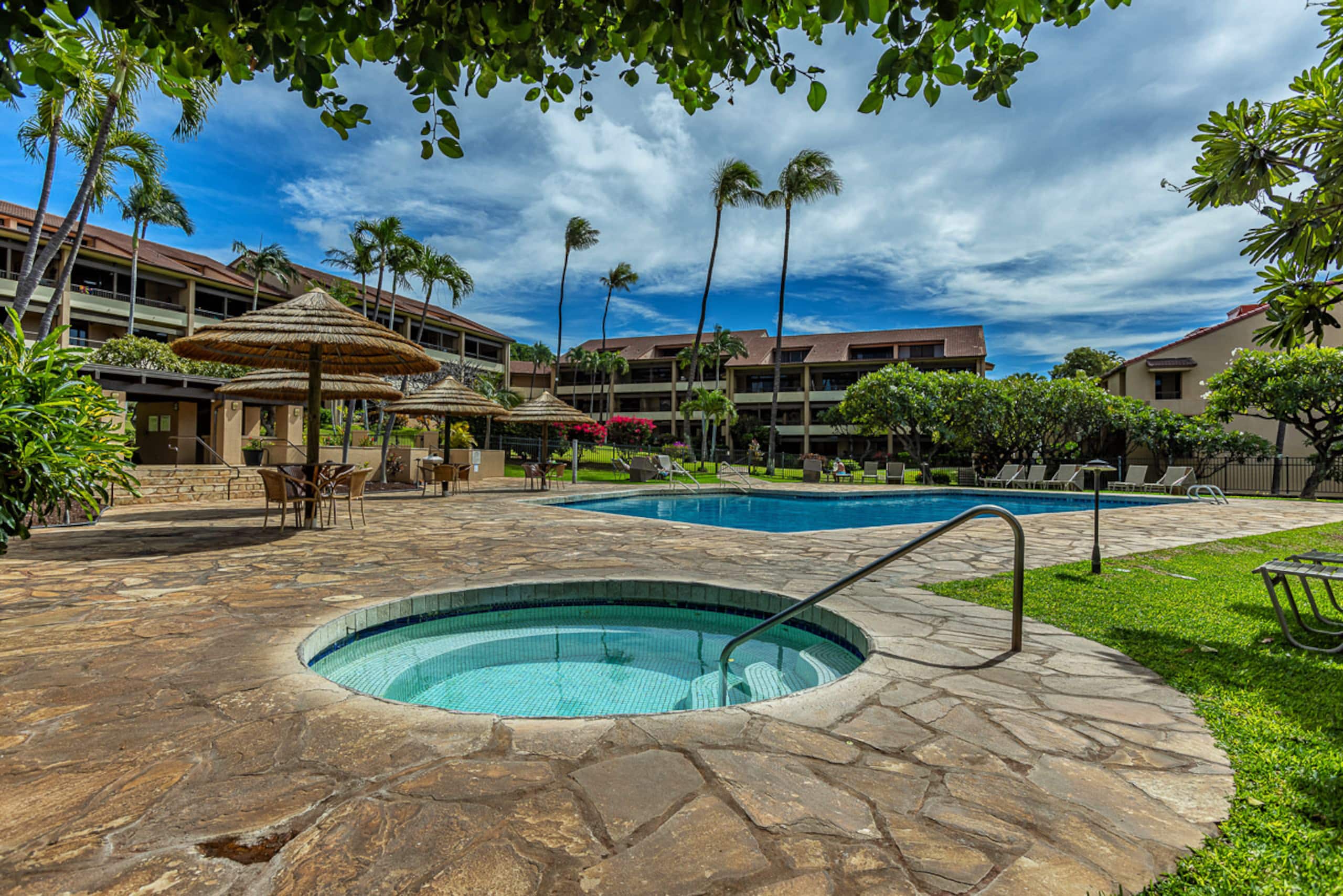 Condo in Lahaina · ★4.6 · 2 bedrooms · 3 beds · 2 baths - Image 47