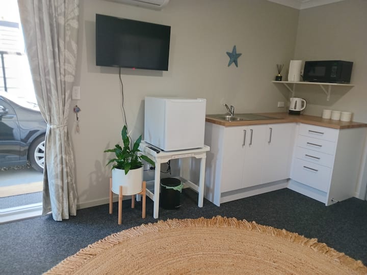 Ocean Breeze Oasis - Waihi