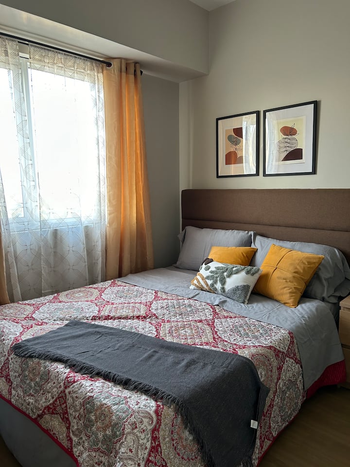 Cama doble tamaño queen