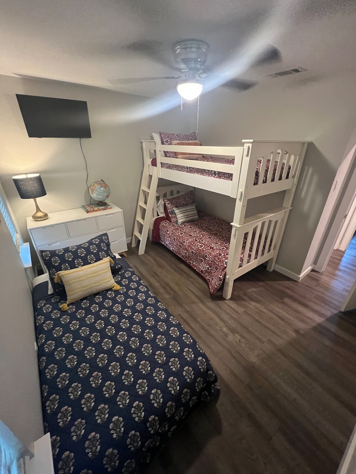 საძინებელი 2