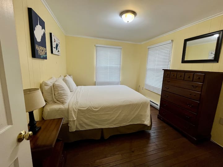 მე-2 სართული - დედოფლის ოთახი