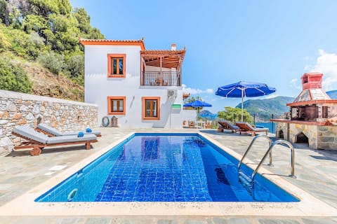 Villa Elena Glysteri
