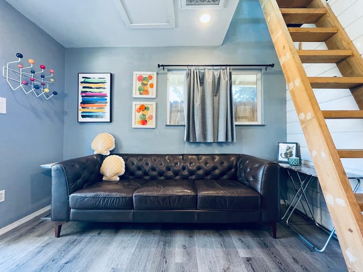 Custom Tiny House In Old Fig - Fresno, CA