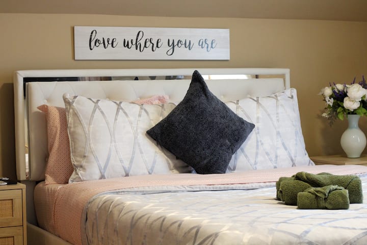 You will find peace and rest in the comfort of this Queen Sized Endy Mattress and premium sheets and pillows.
