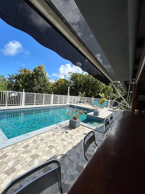 T3 in Tropical Villa