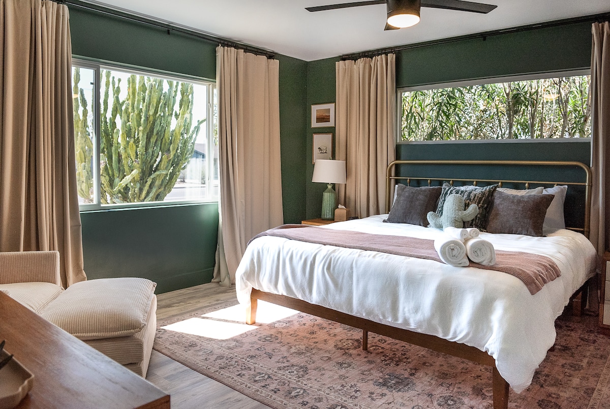 Stylish Old Town Stay•Hot Tub•Game Room•Casita•Gym - Houses for