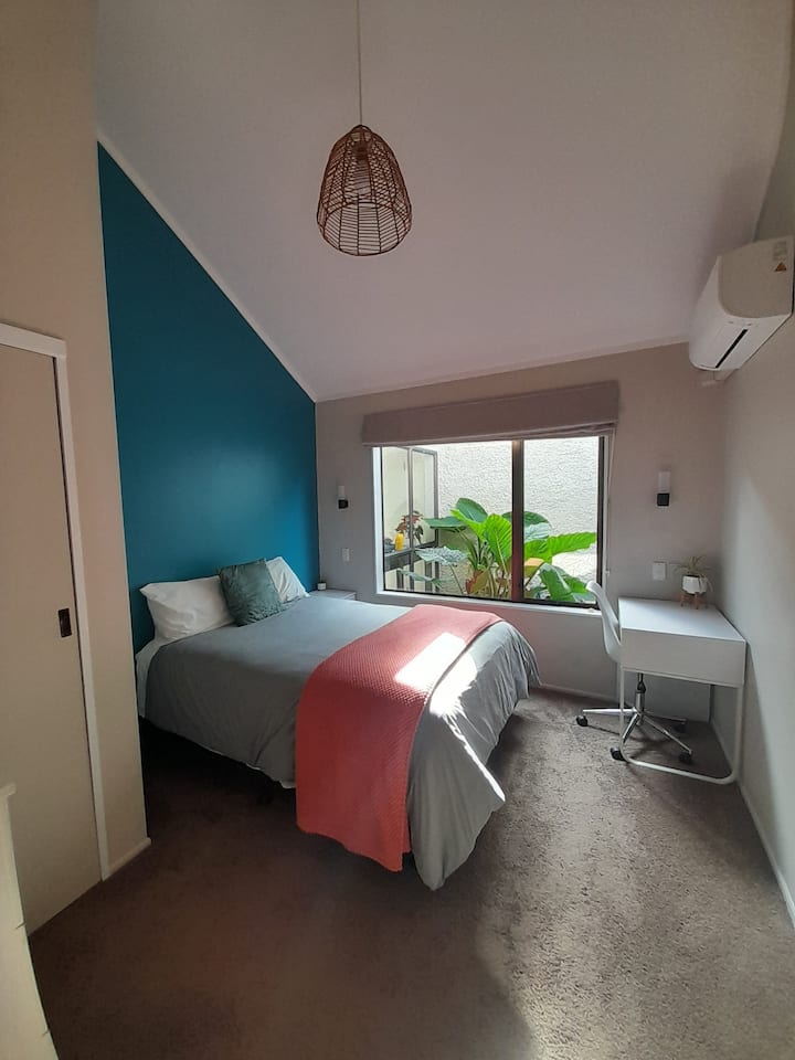 საძინებელი 4