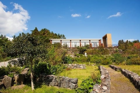 12. Private house 63 pyeong (7 rooms, 8 beds, 5 bathrooms)