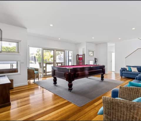 Successful Airbnb property: Court Side Sorrento in Sorrento