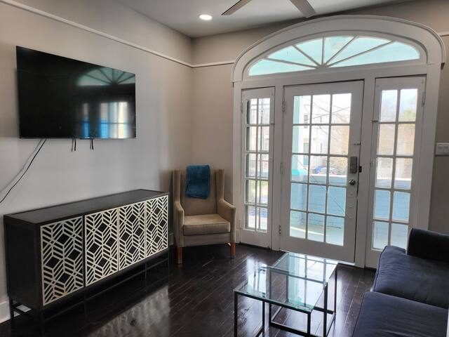 Comfortable 3 Bedroom 2 Bath Near French Quarter