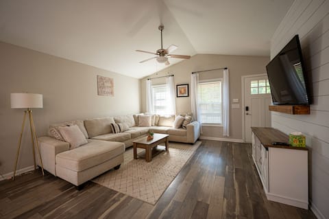 Top performing Airbnb: Spotless Quiet 3BR/2BA, Pet-Friendly • Fenced yard in Winston Salem