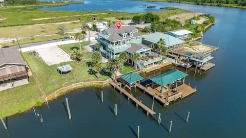 Escape Summer w/ Backyard, BBQ, Fishing & Crabbing