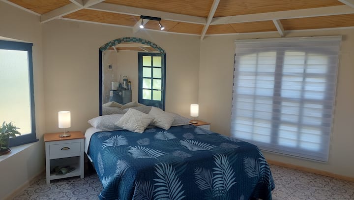 Hermosa Cabaña Con Jacuzzi Y Piscina Privada - Pirque