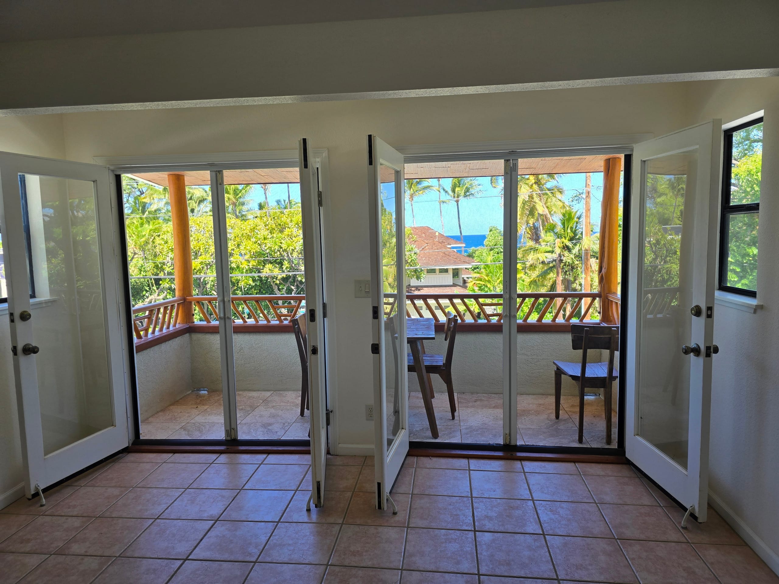 Home in Waimea · ★4.59 · 5 bedrooms · 12 beds · 3 private baths - Image 16
