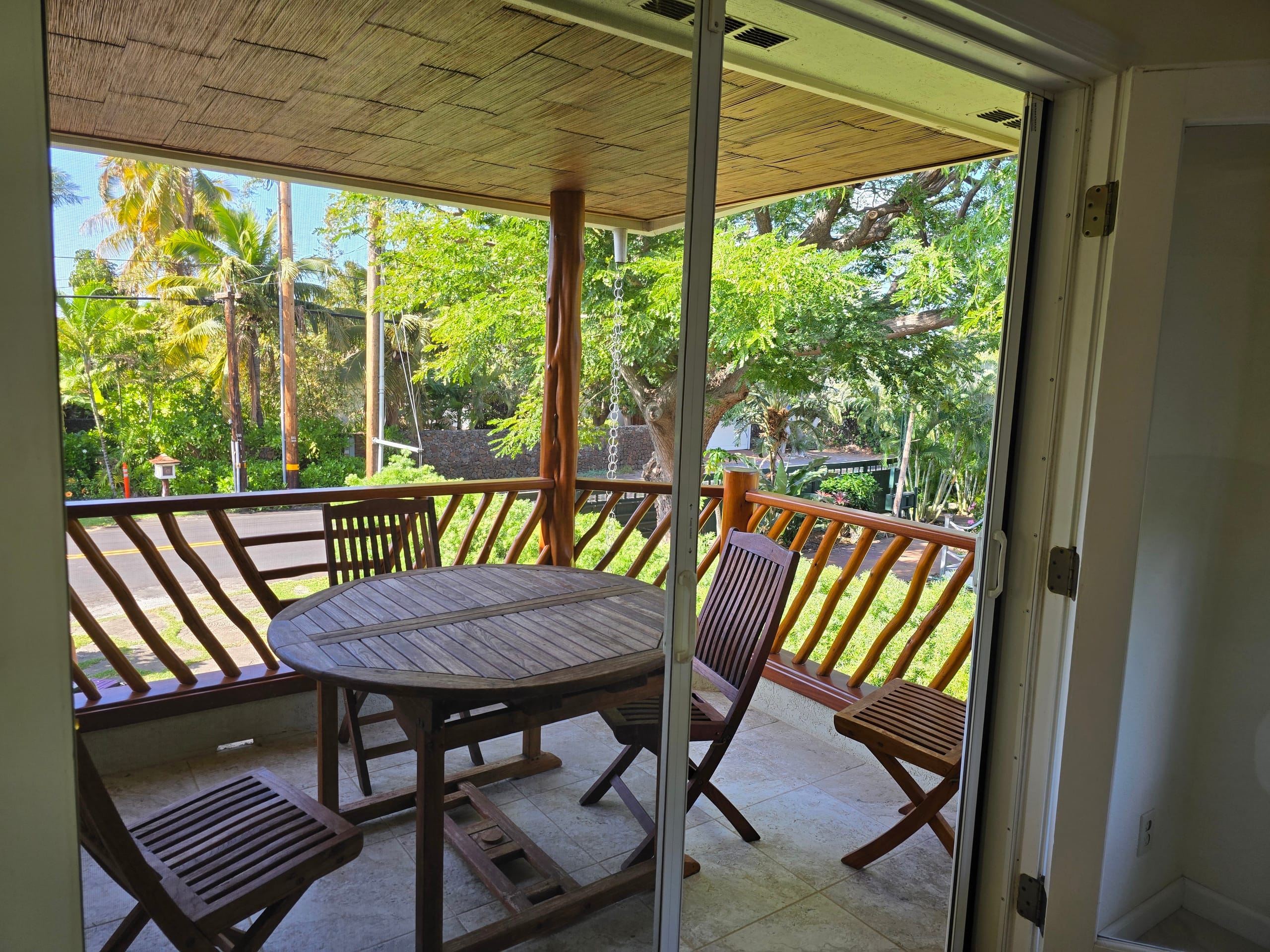 Home in Waimea · ★4.59 · 5 bedrooms · 12 beds · 3 private baths - Image 9