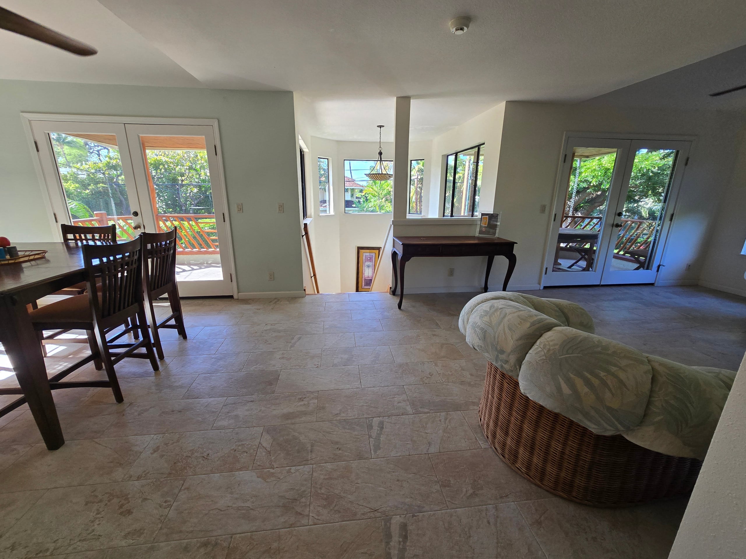 Home in Waimea · ★4.59 · 5 bedrooms · 12 beds · 3 private baths - Image 10