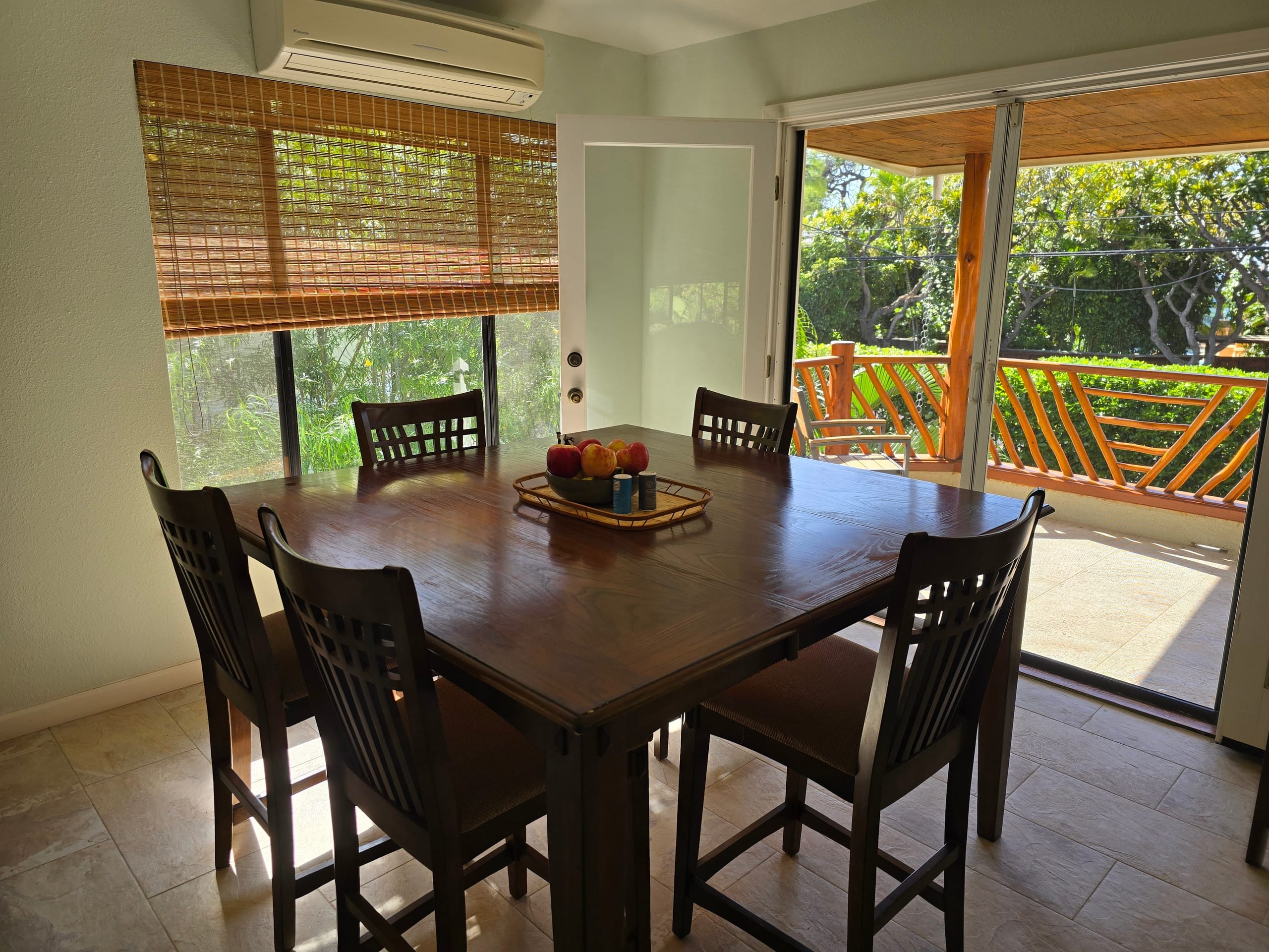 Home in Waimea · ★4.59 · 5 bedrooms · 12 beds · 3 private baths - Image 14