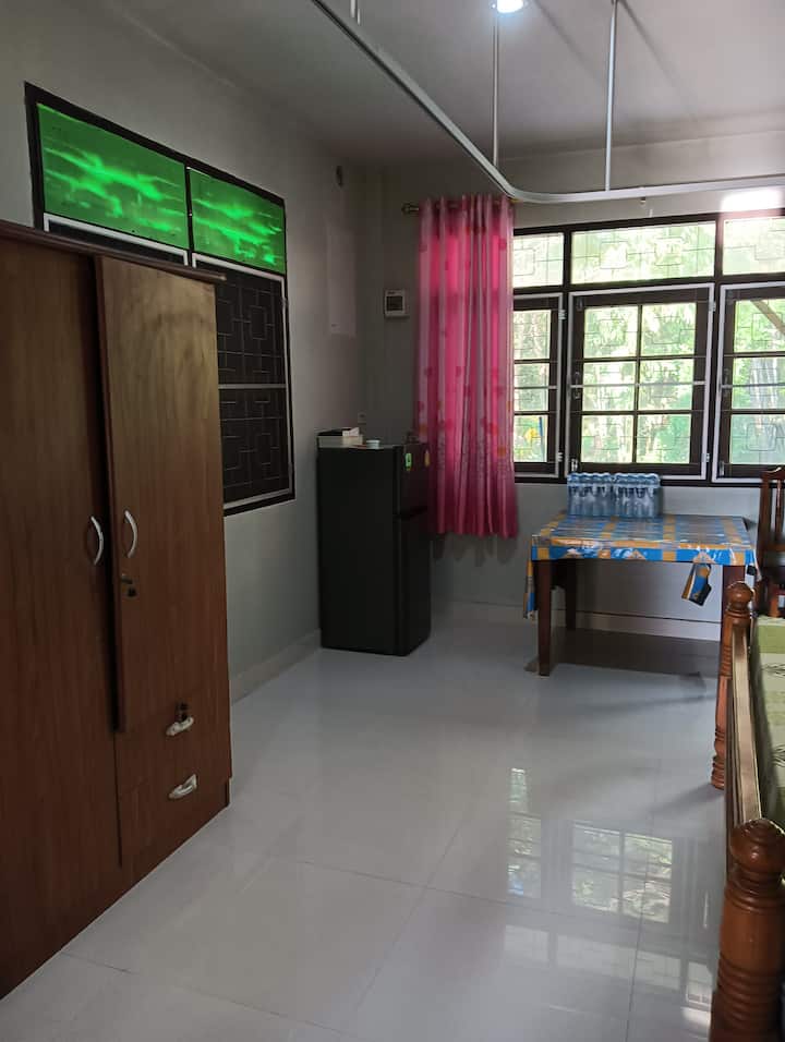 Cottage Chalong, 
3.5 Km From Tiger Muay Thai Gym - Phuket