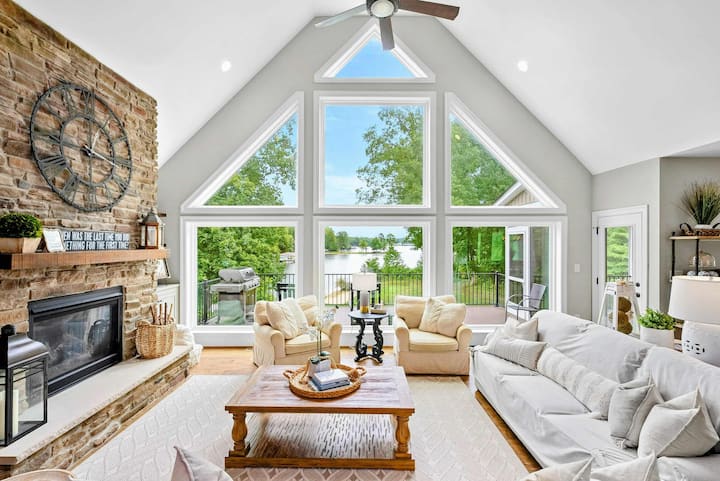 New 6br Lakefront Lake Anna 5 Suites, Dock, Beach - Lake Anna, VA