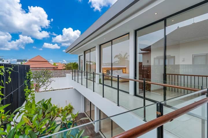Oasis 3br Pool Villa In Canggu - Family Retreat - Bali